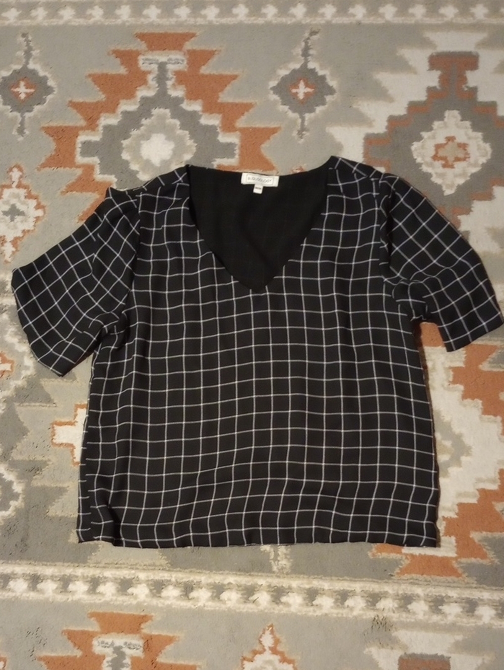 V-Neck Black Windowpane Short Sleeve Blouse